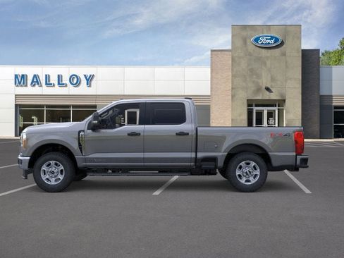 New 2026 Ford F250 XLT w/ FX4 Off-Road Package AWD/4WD image 3