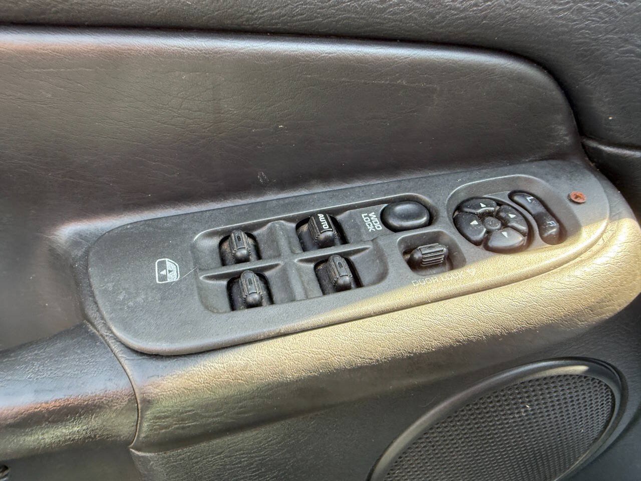 Used 2003 Dodge Ram 2500 Truck SLT AWD/4WD image 19