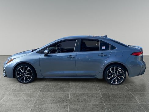 Used 2022 Toyota Corolla SE FWD image 2