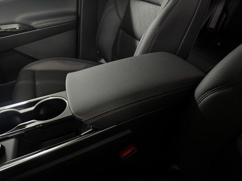 New 2026 Chevrolet Equinox LT w/ Convenience Package II image 84