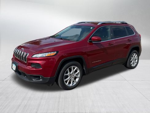 Used 2015 Jeep Cherokee Latitude w/ Comfort/Convenience Group FWD image 4