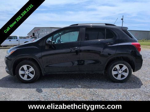 Used 2022 Chevrolet Trax LT w/ Driver Confidence Package AWD/4WD image 7