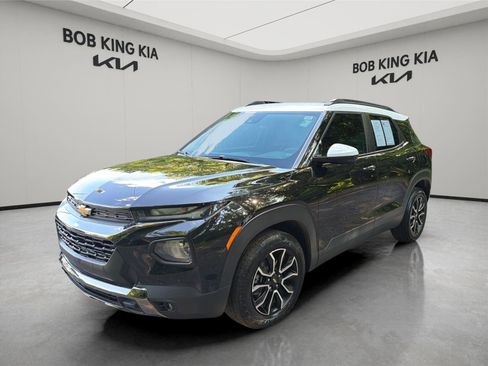 Used 2023 Chevrolet TrailBlazer ACTIV FWD image 1