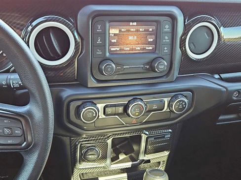 Used 2020 Jeep Gladiator Sport w/ Trailer Tow Package image 26