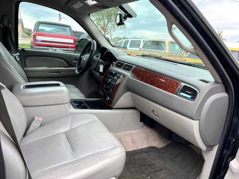 Used 2007 Chevrolet Avalanche LT w/ LT Preferred Equipment Group image 14