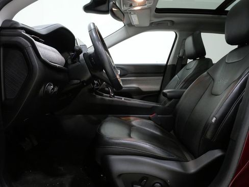 Used 2022 Jeep Compass Latitude w/ Sun and Sound Group image 12