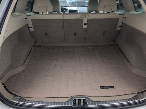 Used 2015 Volvo XC60 T6 Platinum image 16