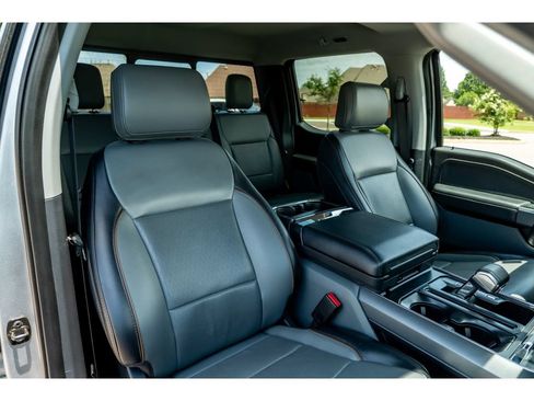 Used 2025 Ford F150 Lariat w/ Equipment Group 502A High AWD/4WD image 18