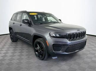 Certified 2023 Jeep Grand Cherokee Altitude AWD/4WD video 2