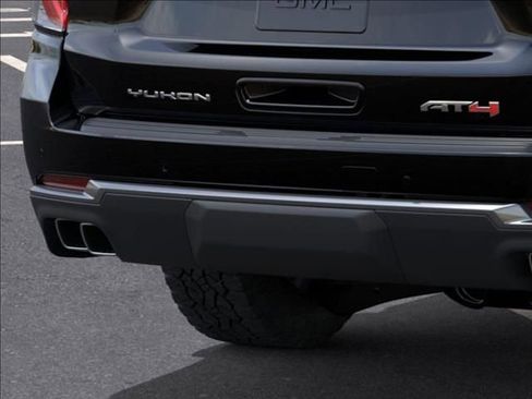 New 2026 GMC Yukon XL AT4 image 17