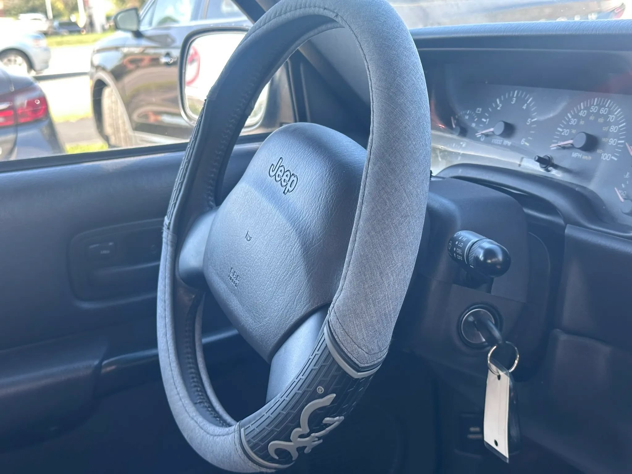Used 2001 Jeep Cherokee Sport AWD/4WD image 31