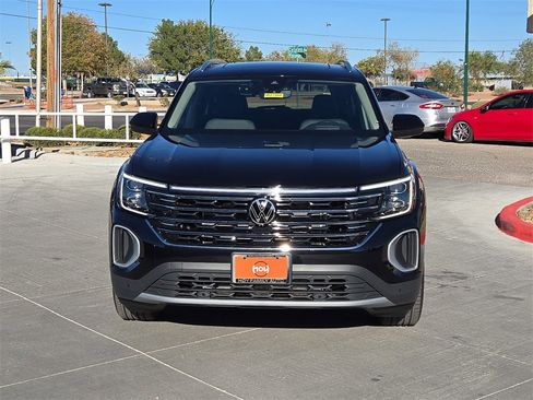 Used 2025 Volkswagen Atlas SEL image 3