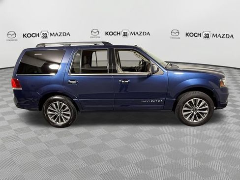 Used 2015 Lincoln Navigator 4WD image 21