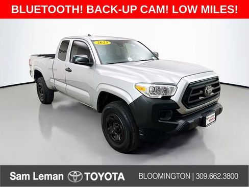 Used 2023 Toyota Tacoma SR image 1