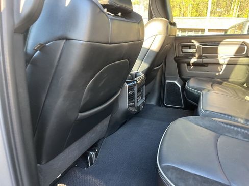 Used 2021 RAM 2500 Laramie w/ Night Edition image 16
