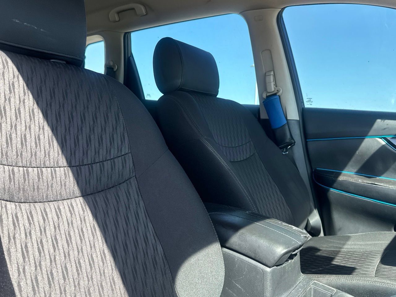 Used 2019 Nissan Rogue S FWD image 29