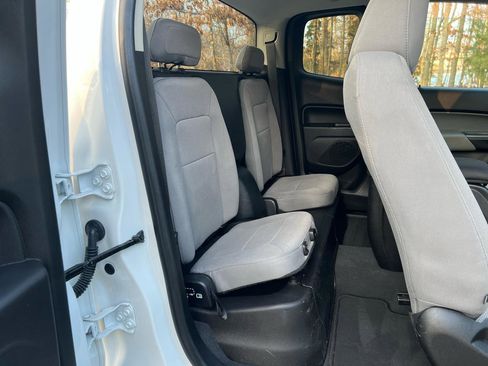 Used 2019 Chevrolet Colorado W/T image 19