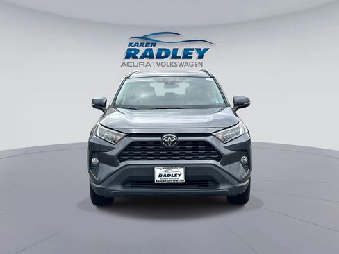 Used 2019 Toyota RAV4 XLE w/ Convenience Package image 6