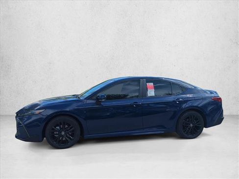 Used 2026 Toyota Camry SE FWD image 8