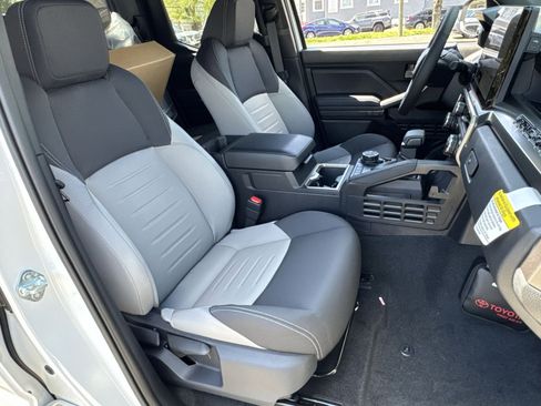 New 2026 Toyota Tacoma TRD Off-Road AWD/4WD image 27