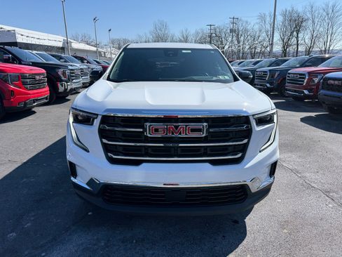 Used 2025 GMC Acadia Elevation image 8