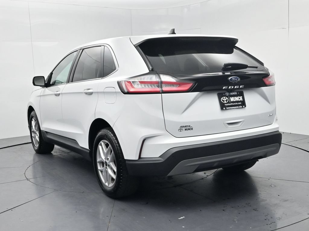 Used 2024 Ford Edge SEL AWD/4WD image 2