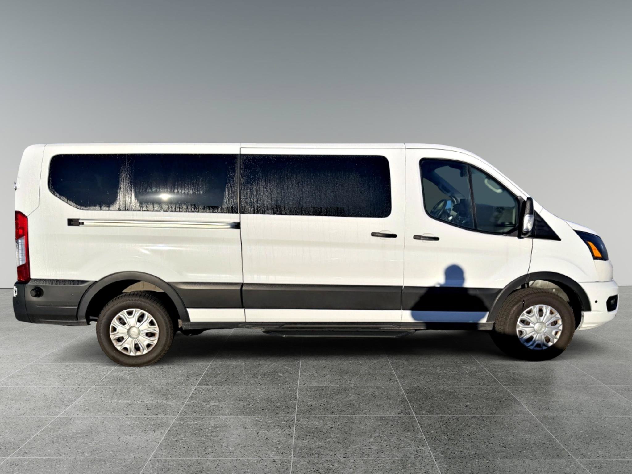 Used 2024 Ford Transit 350 XLT RWD image 7