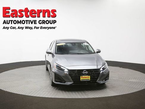 Used 2025 Nissan Altima 2.5 SL image 52