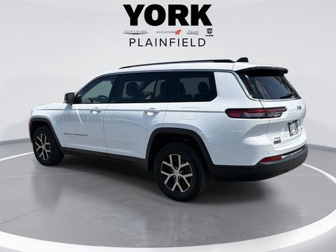 Used 2023 Jeep Grand Cherokee L Limited AWD/4WD image 7