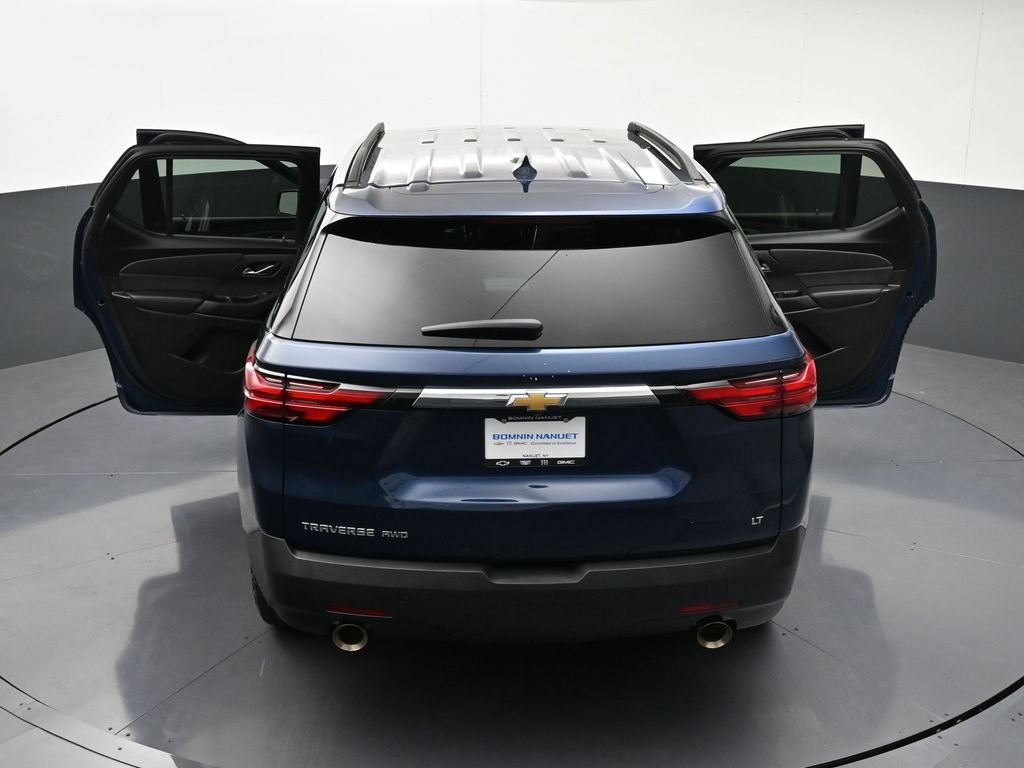 Certified 2023 Chevrolet Traverse LT w/ LPO, Floor Liner Package AWD/4WD image 36