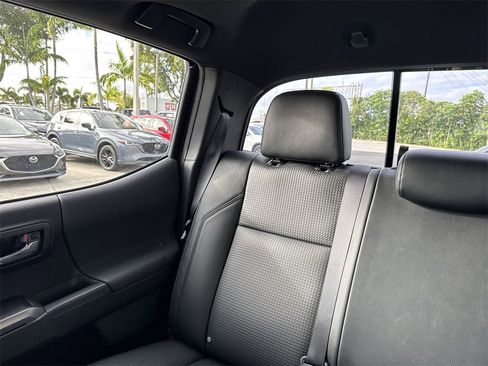 Used 2023 Toyota Tacoma TRD Sport image 18