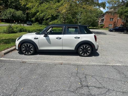 Used 2024 MINI Cooper S FWD image 4