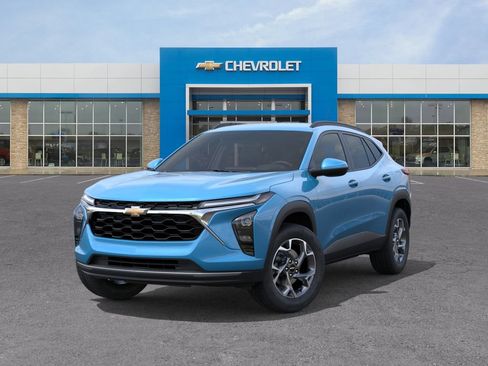 New 2026 Chevrolet Trax LT FWD image 6