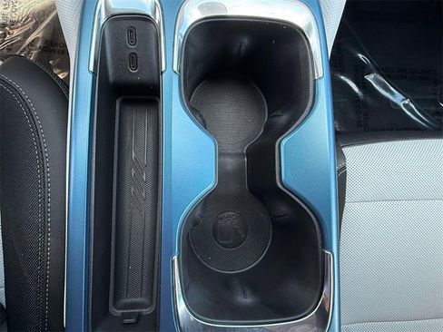 Used 2024 Chevrolet Equinox EV LT image 23