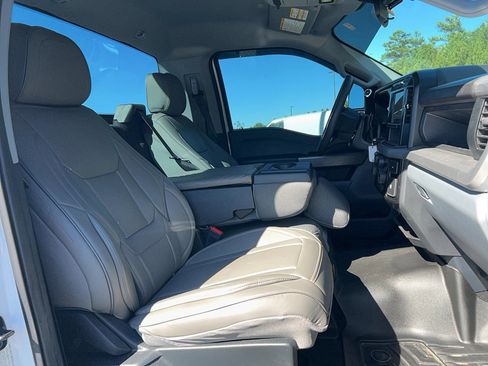 Used 2025 Ford F250 XL w/ STX Appearance Package image 24