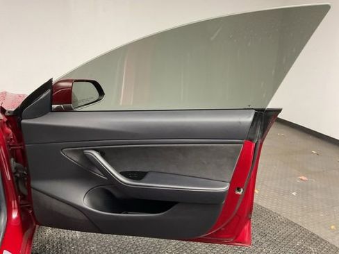 Used 2018 Tesla Model 3 Long Range image 21