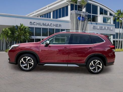Used 2023 Subaru Forester Touring AWD/4WD image 4