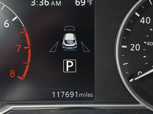 Used 2018 Nissan Kicks SV FWD image 24
