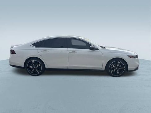 Used 2024 Honda Accord Sport image 5