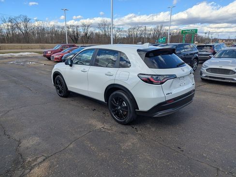New 2026 Honda HR-V Sport image 5