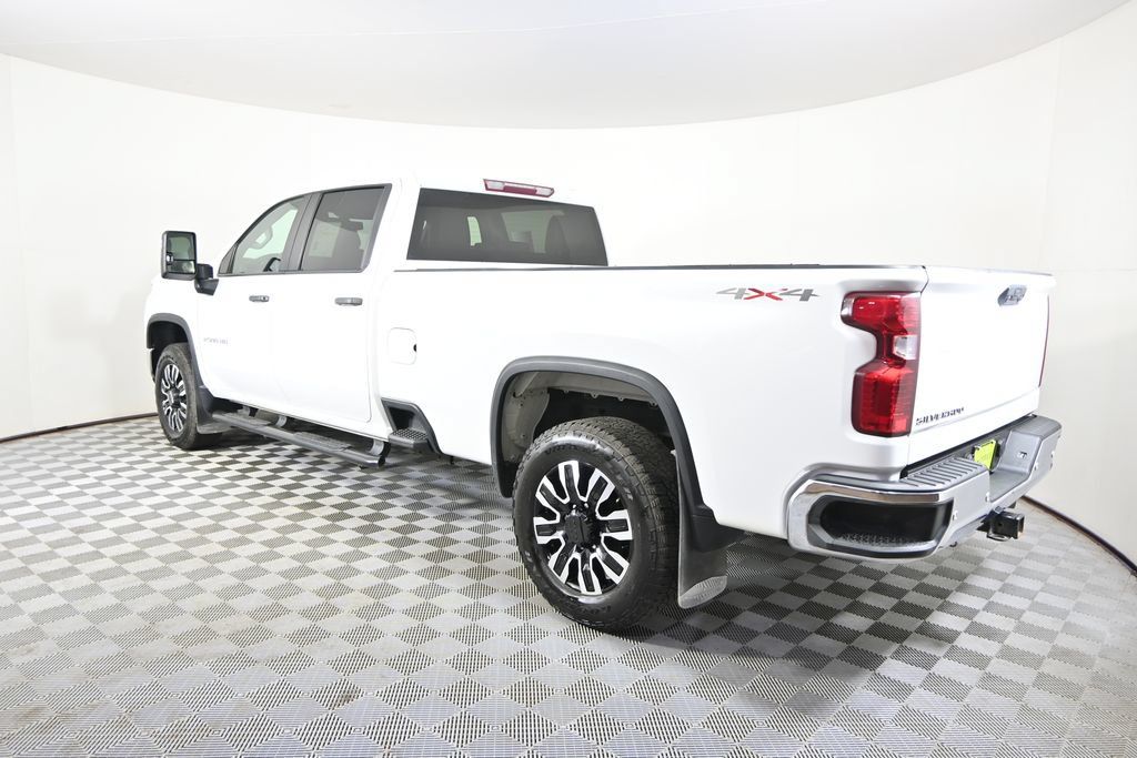 Used 2021 Chevrolet Silverado 2500 W/T w/ WT Convenience Package AWD/4WD image 4