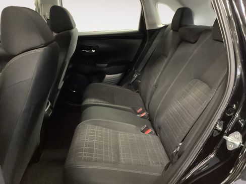 Used 2023 Honda HR-V LX image 13