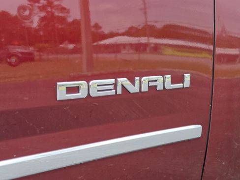 Used 2020 GMC Yukon XL Denali RWD image 14