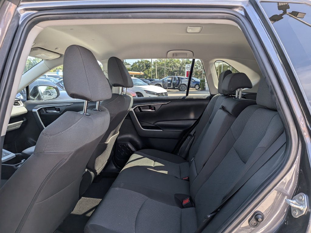 Used 2024 Toyota RAV4 XLE AWD/4WD image 11