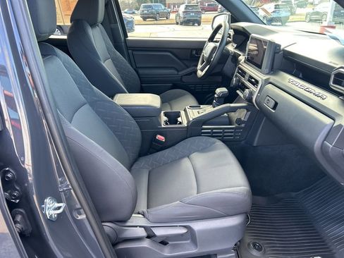 Used 2025 Toyota Tacoma SR w/ SR Upgrade Package image 19