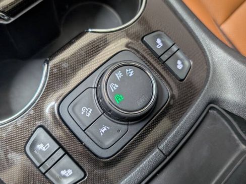 Used 2020 GMC Acadia AT4 w/ GMC Pro Grade Package AWD/4WD image 22