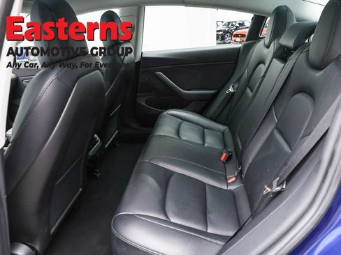 Used 2019 Tesla Model 3 Standard Range RWD image 15