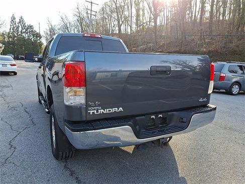 Used 2010 Toyota Tundra 4x4 Double Cab image 9