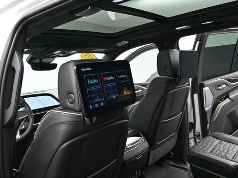 Certified 2023 Cadillac Escalade V AWD/4WD image 34