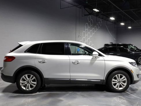 Used 2016 Lincoln MKX Premiere AWD/4WD image 8